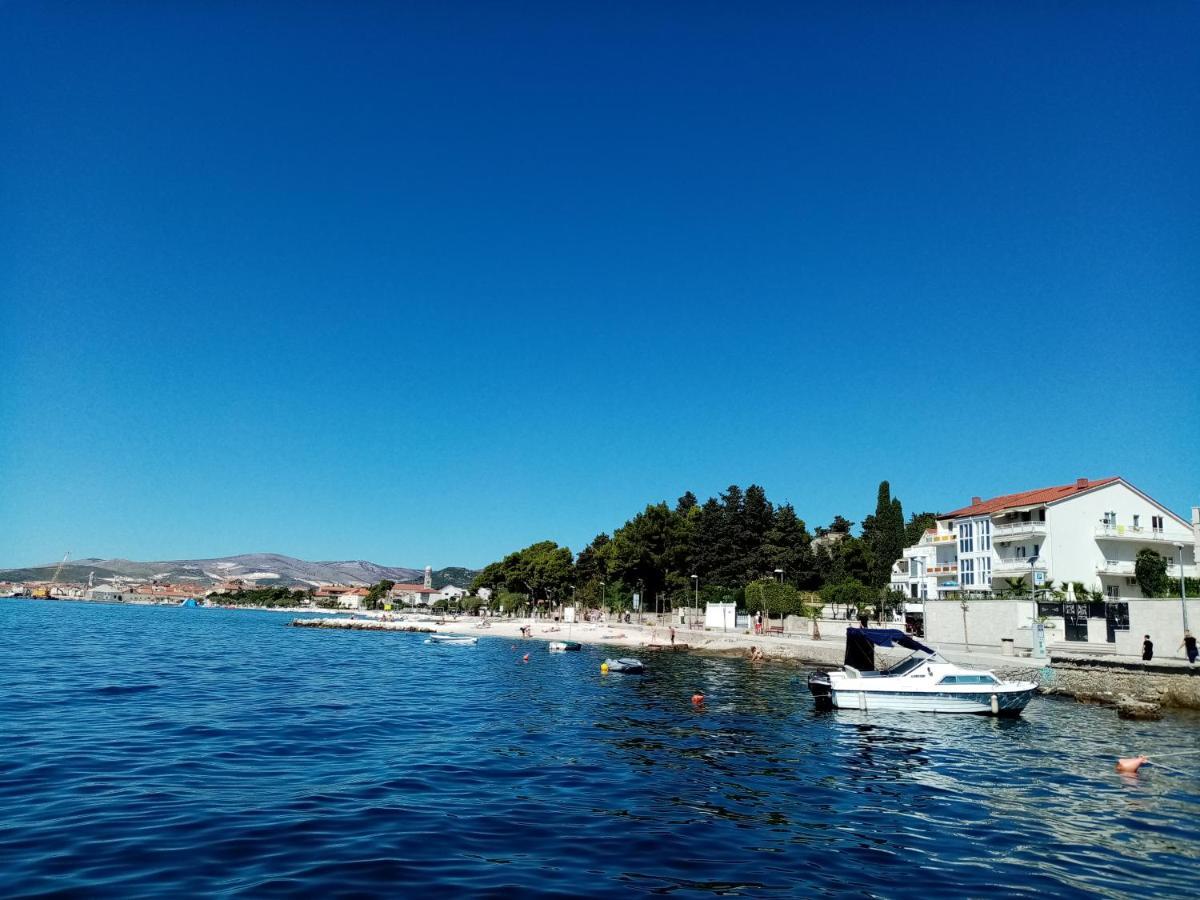 Apartment Ll S Pogledom I Izmedu Splita I Trogira Su Dalmacija Hrvatska