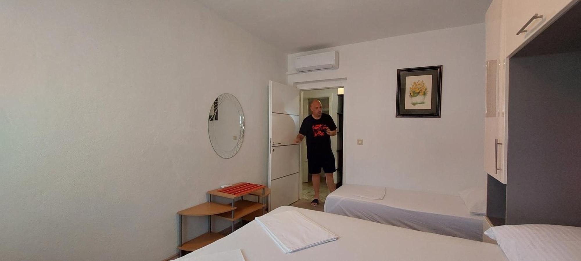 Ll S Pogledom I Izmedu Splita I Trogira Su Dalmacija Hrvatska * Kastela
